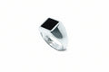 Anello chevalier onice